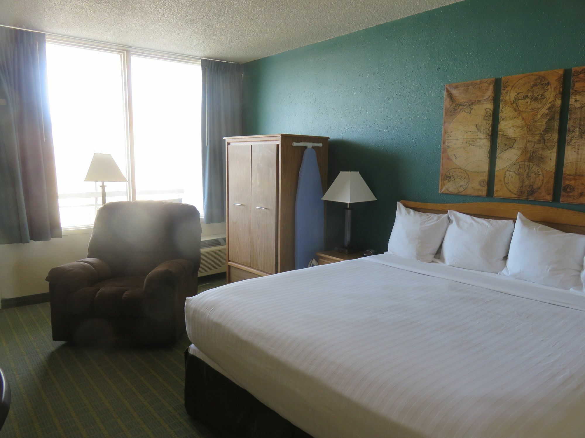 Baymont By Wyndham Fargo Exterior foto